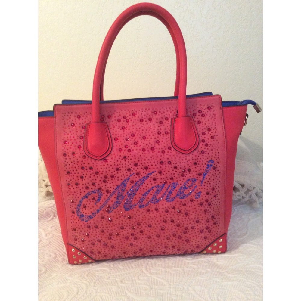 Red Handbag Trimmed in Blue